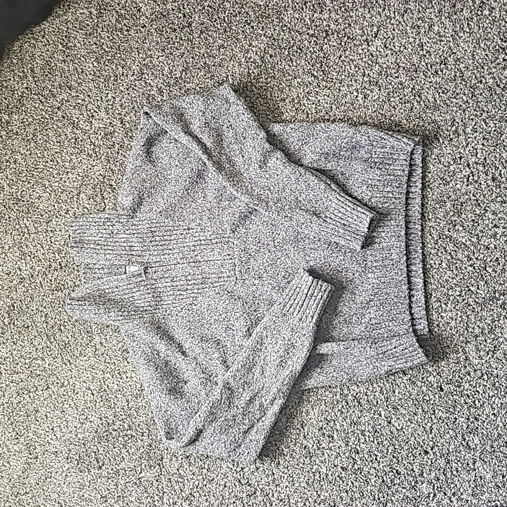 Old Navy Gray Knit Quarter-Zip Cowl Sweater